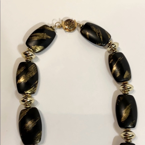 💟 Sale 2/$15 💟 Vintage 1980’s Black & Gold Necklace-Unique! - Picture 3 of 3